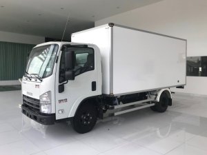 Isuzu QKR210 đời 2025 thùng Composite tải 1990 kg