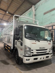 Isuzu NPR 350 thùng dài 6,2m tải trọng 2.490kg