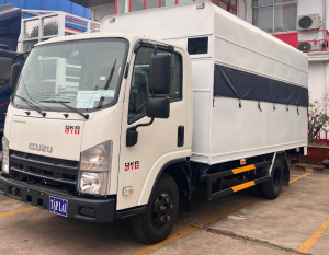 Isuzu QKR 210 thùng đào tạo lái xe chuyên dụng