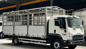 Isuzu FSR 700 thùng mui bạt dài 6,2m tải trọng 7,7 tấn