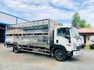 Isuzu FRR 650 Thùng Chở Gia Súc 2 Tầng