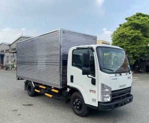 Isuzu QKR 210 Euro 5 thùng đông lạnh và thùng kín tại Green Ka